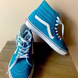 VANS Women's SK8-HI Tapered Shoes. Teal